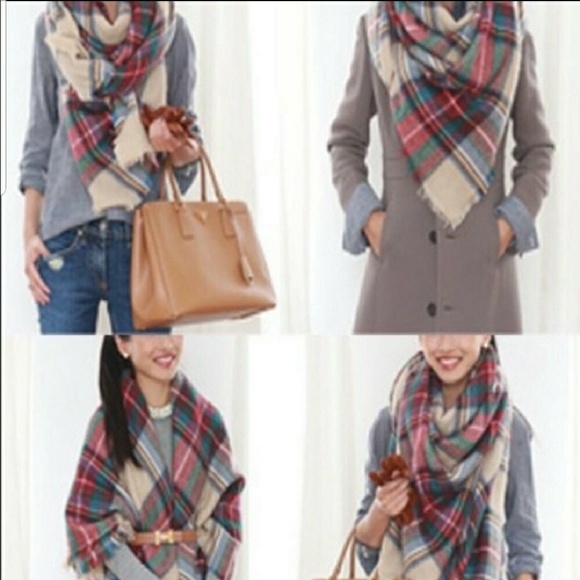 New Modcloth Loch and Key Tartan Blanket Scarf - Picture 2 of 8